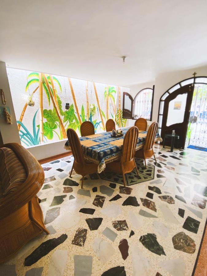 Tia Chela Hostel Санта-Марта Экстерьер фото