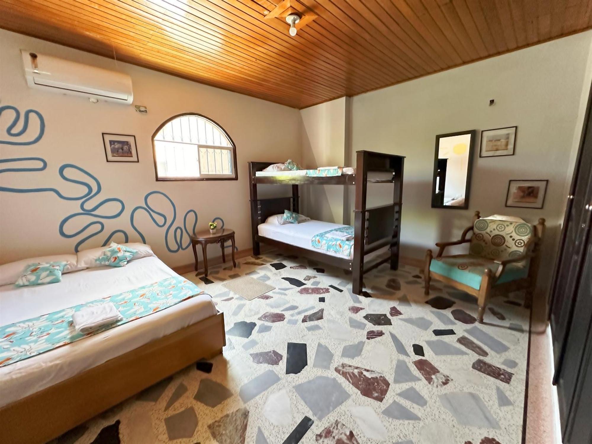 Tia Chela Hostel Санта-Марта Экстерьер фото
