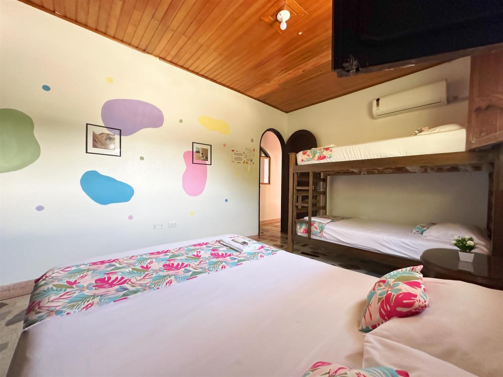 Tia Chela Hostel Санта-Марта Экстерьер фото