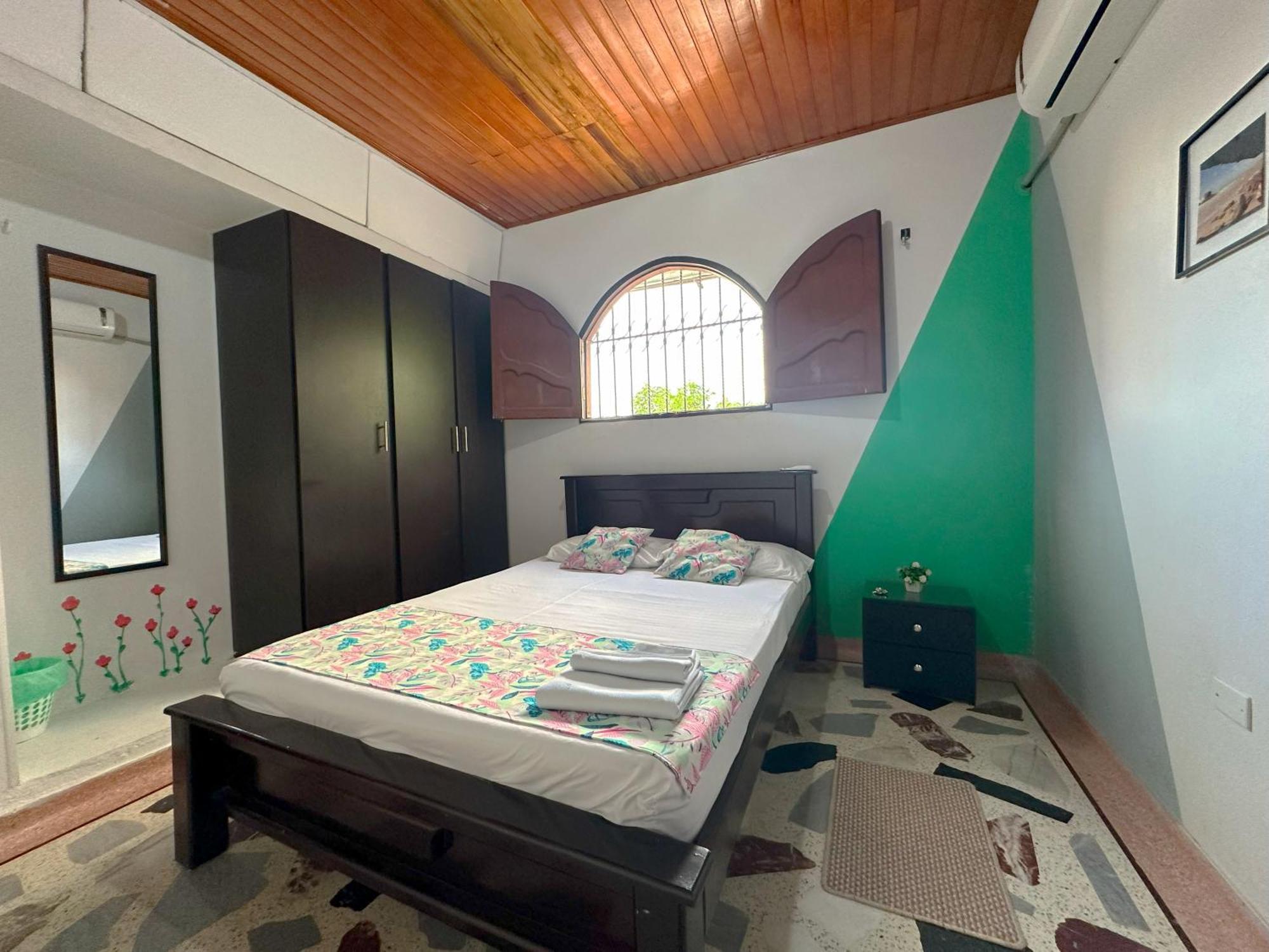 Tia Chela Hostel Санта-Марта Экстерьер фото