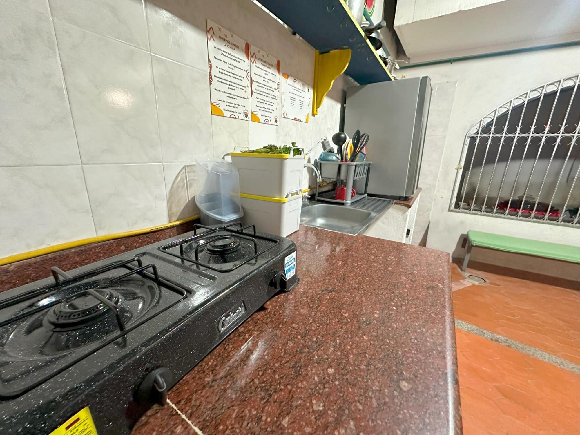Tia Chela Hostel Санта-Марта Экстерьер фото